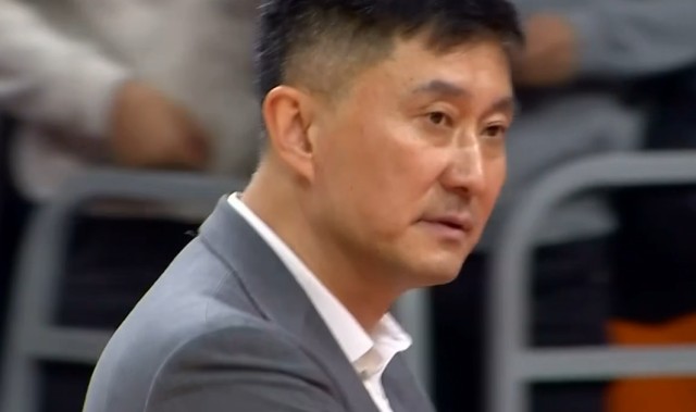 开云体育入口-徐杰0分崔永熙2分！国内球员被辽篮63-18完爆！杜锋把广东带废了