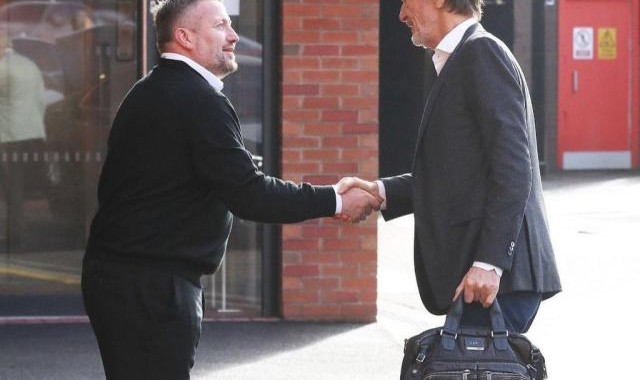 【观察】CEO阿诺德走人，拉爵入主曼联的明确信号