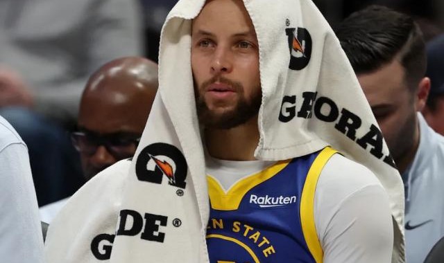 开云官网-背靠背吞下两连败 勇士继续在平庸中拉扯沉浮