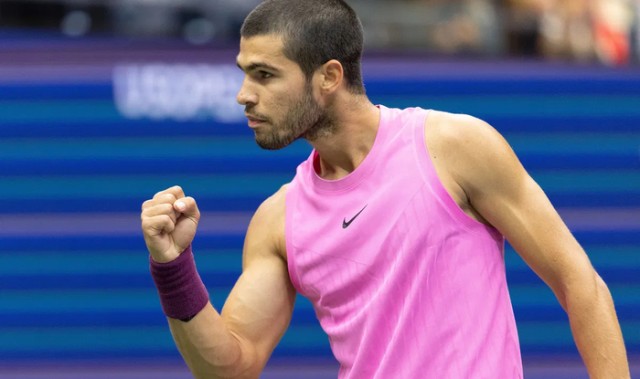 知情人士否认阿卡和名模交往！阿卡：网球选手找另一半太难了