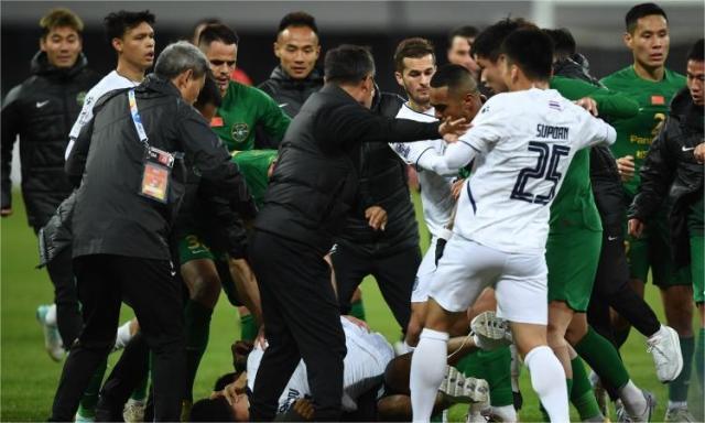 1702307500142059447.jpg 足球报.jpg