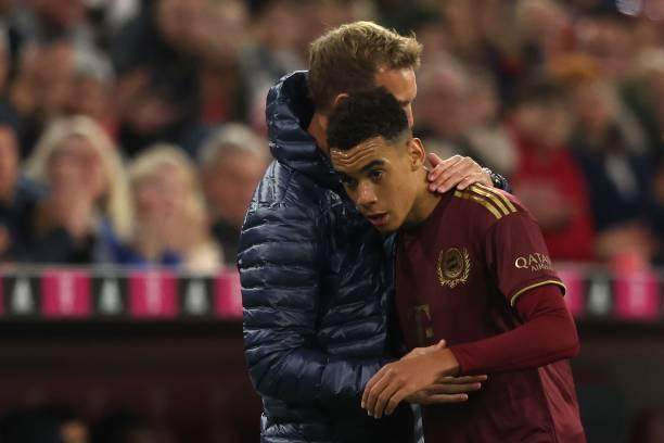 1664583215476095521.jpg 1429176960-612x612.jpg